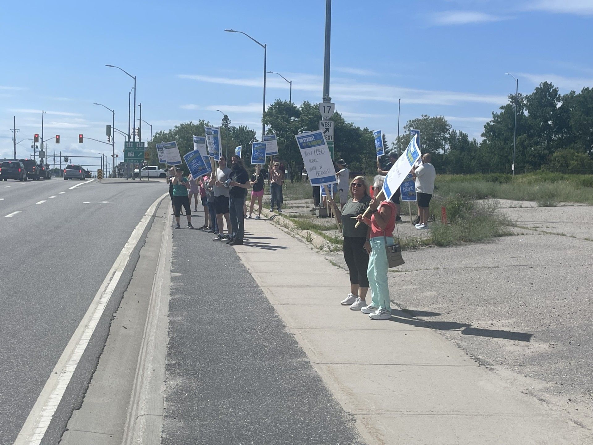 Regional LCBO employees hit the streets on Friday North Bay Nugget