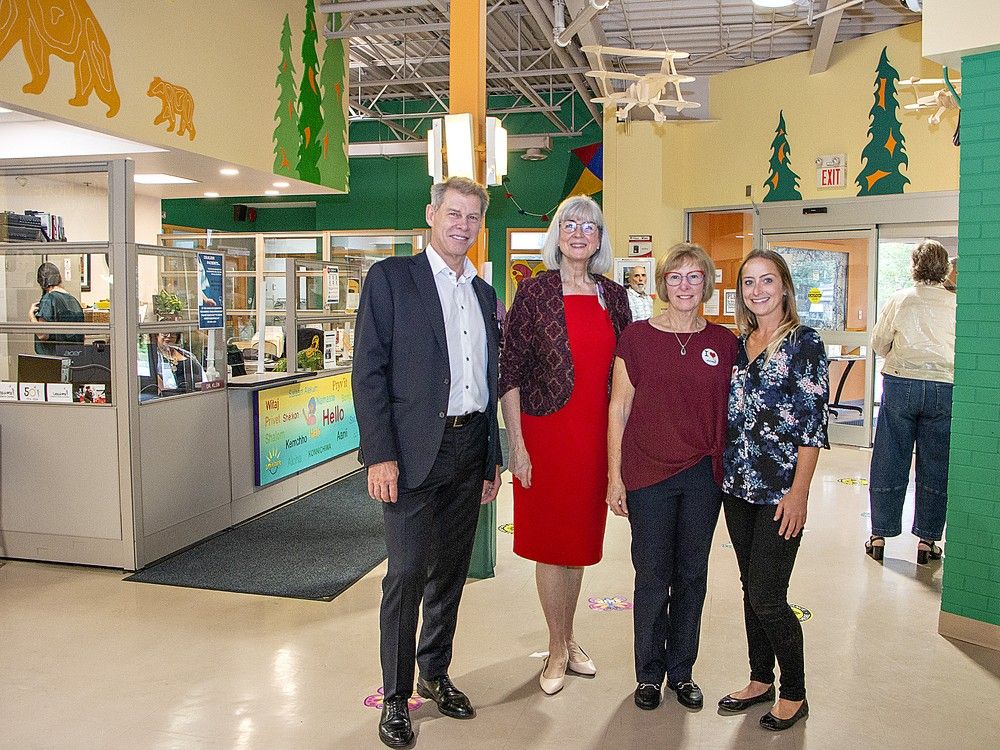 Lansdowne receives Smilezone transformation The Sarnia Observer