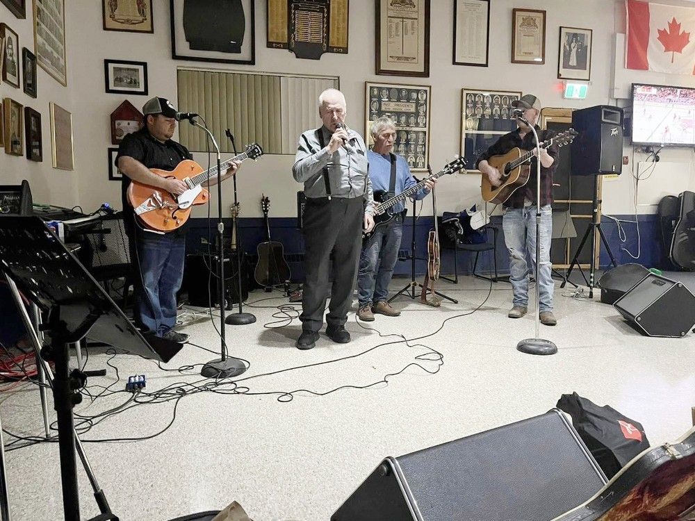 Local musicians raise funds for local food bank Timmins Times