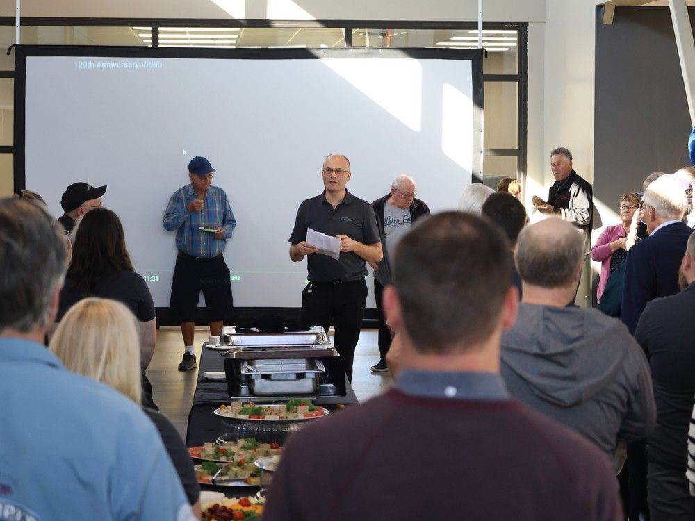 Execulink celebrates 120 years in Oxford County Strathroy Age Dispatch