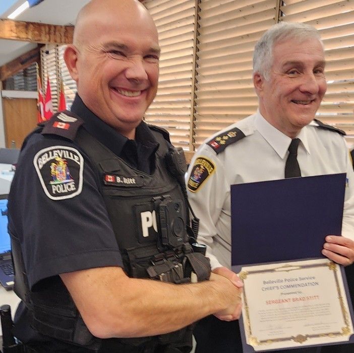 Police officers commended for brave actions on duty | Belleville ...