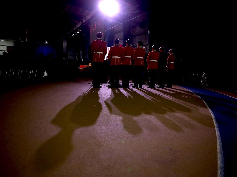  the royal military college of canada choir sings o canada at the 2025 convocation ceremony in kingston, ont. on thursday, may 15, 2025.(elliot ferguson/the whig-standard/postmedia network)