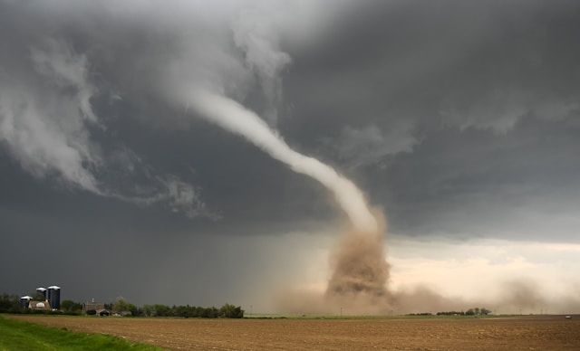 Weather Wrap: Thunderstorms, Light Showers, and a Summer Solstice Fun Fact or Two