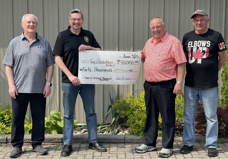 Prominent community member honoured with bandshell at Lyn park