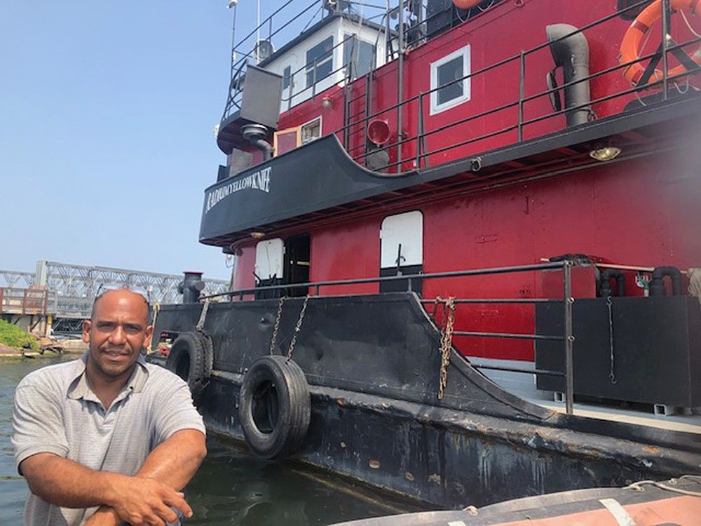 Defying continental divide, tugboat and engineer converge in the Cataraqui