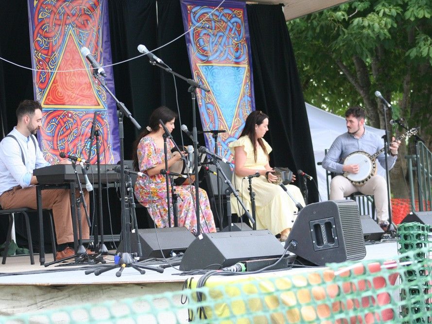 その他 Live at the Celtic Roots Festival - Part Two meta: