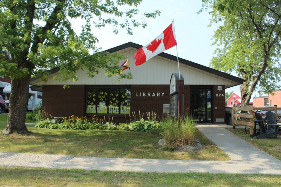 Powassan library