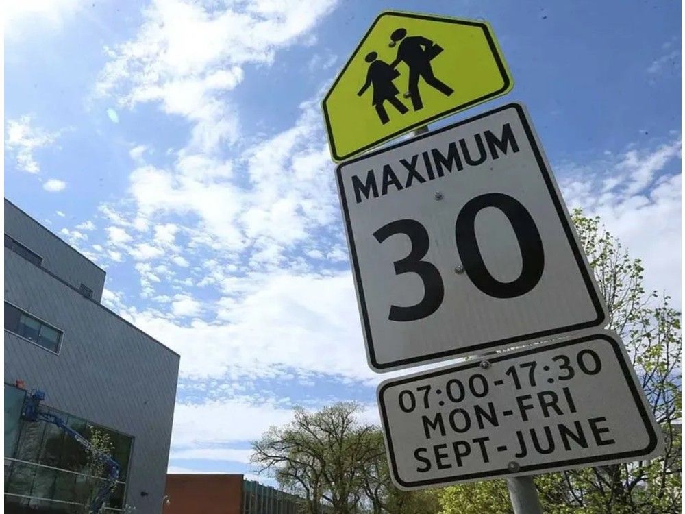 Oxford County standardizes school speed limit zones