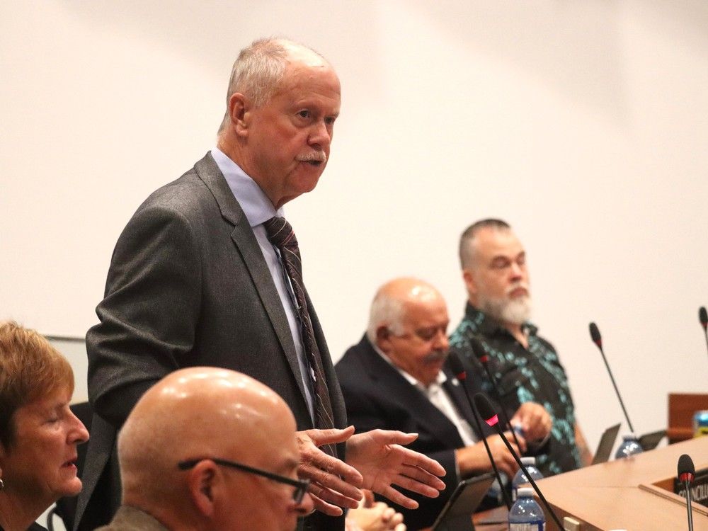 Lambton County council appears ready to keep its door closed in 2026 to new capital grant requests from community groups.