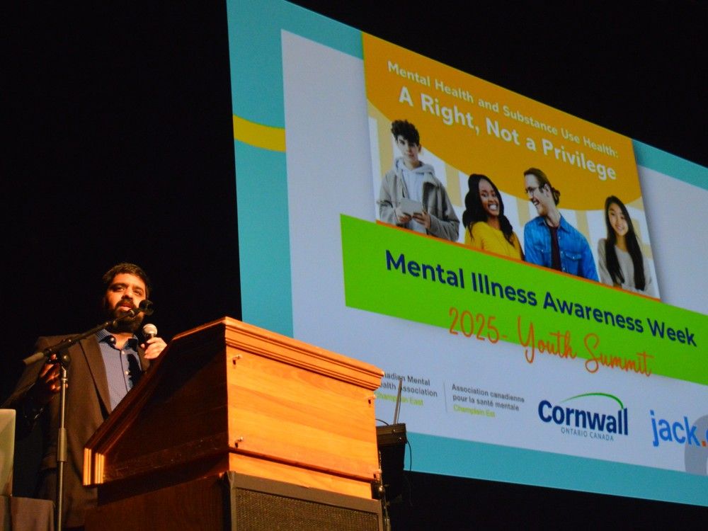 Students pack Aultsville Theatre during Mental Illness Awareness Week