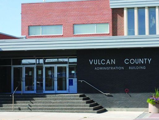 Sande family is Vulcan County's 2026 farm family of the year
