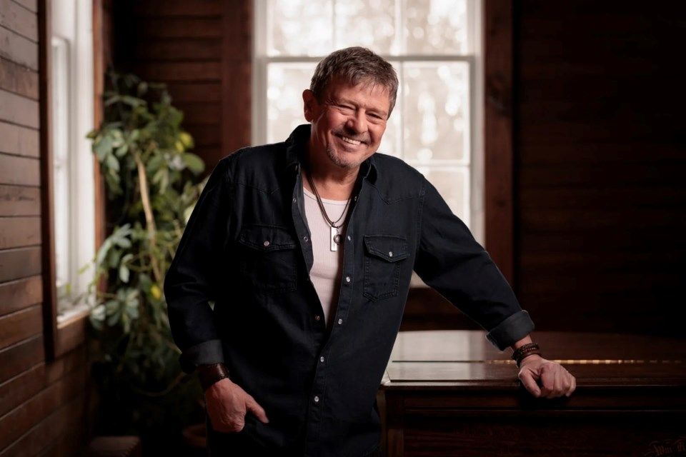 East Coast musical icon Lennie Gallant plays North Bay this weekend