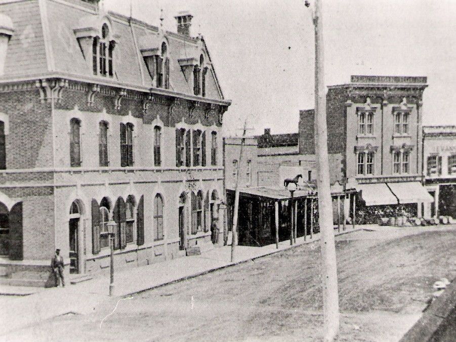 RHODES: Chatham’s New York House building lasted over 150 years