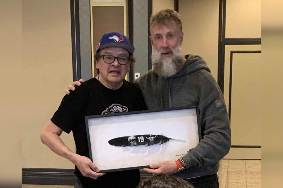 Northern artist's painted feather gifted to Hockey Hall of Famer Joe Thornton