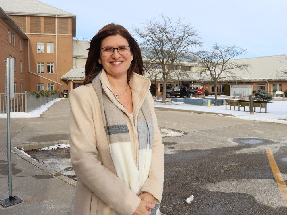 St. Joseph’s Hospice plans to open a three-bed rural location by next fall at Lambton Meadowview Villa near Petrolia.