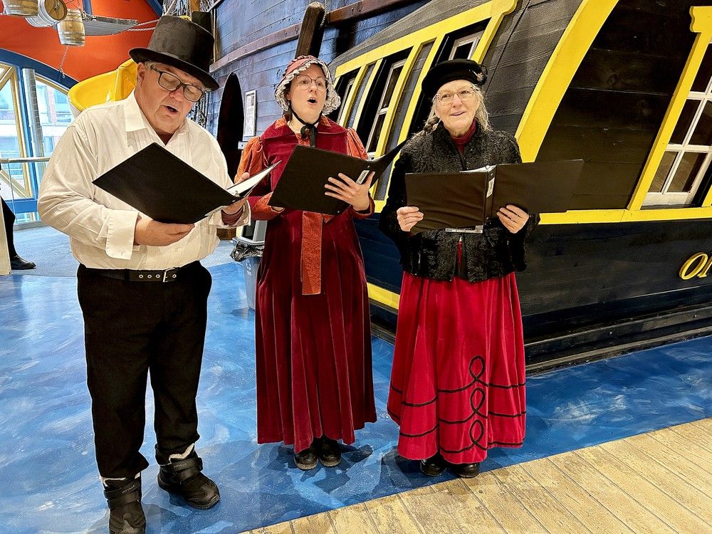 Brockville Farmers&#039; Market a hit as it moves indoors