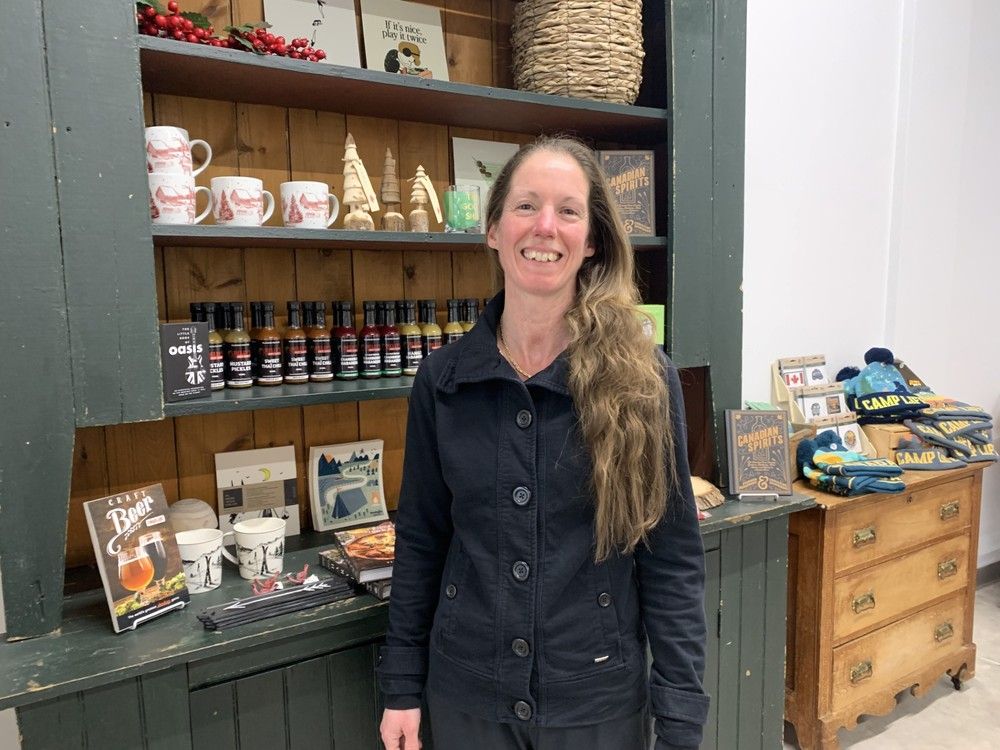 New home decor store sets up shop in north end plaza