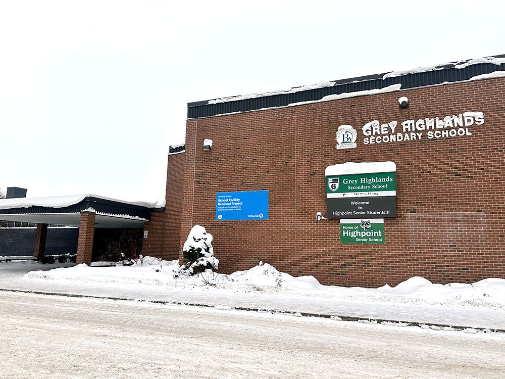 Flesherton high school gets $15,000 to boost high-tech biology program