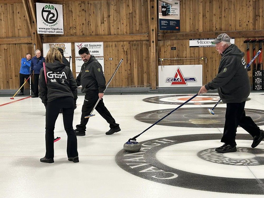 Farmers competing for $3,400 top prize at Wallaceburg curling bonspiel