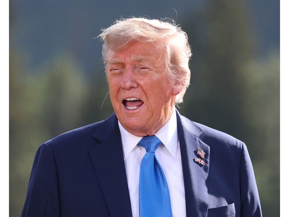 Ukraine shields USA, Trump rewards Russia