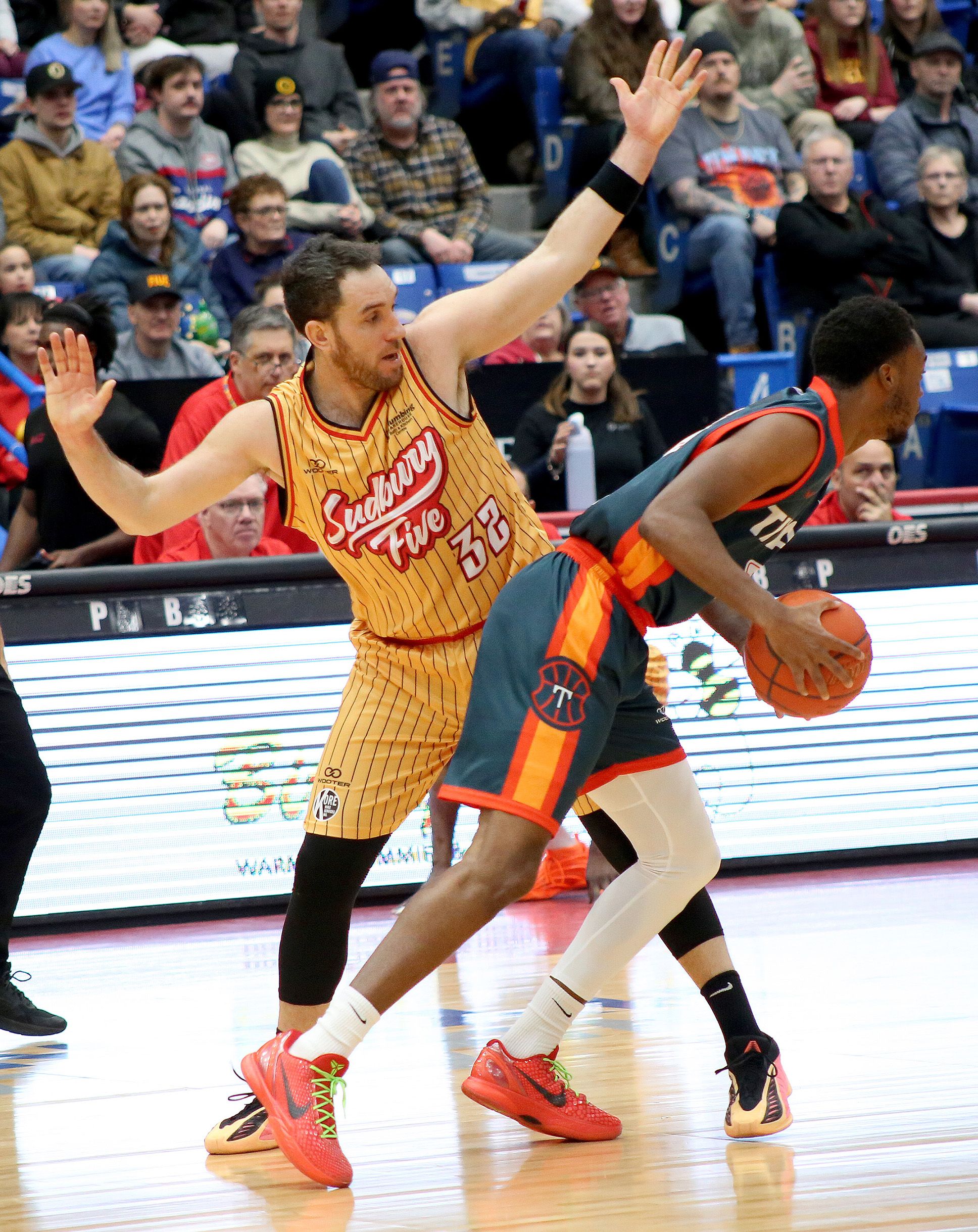 Charlie Marquardt setting example, making big shots for Sudbury Five ...