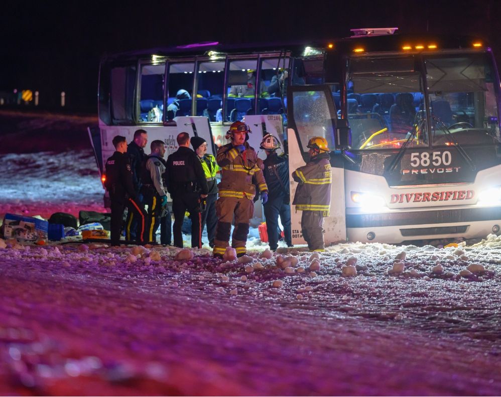 Bus rollover near Grande Prairie kills one woman, injures 22 more children and adults