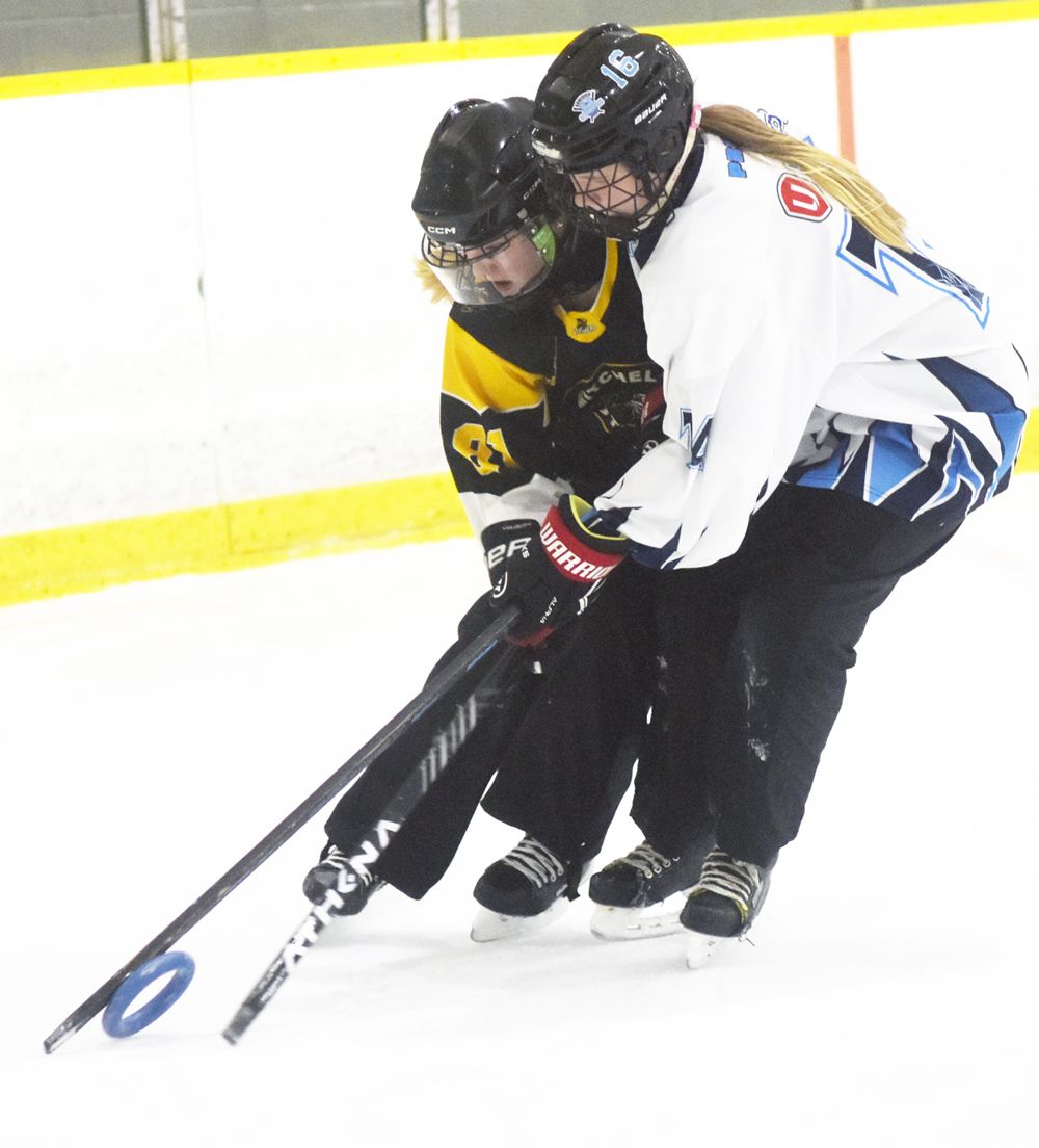 Second-half explosion leads U16 Stingers to big win