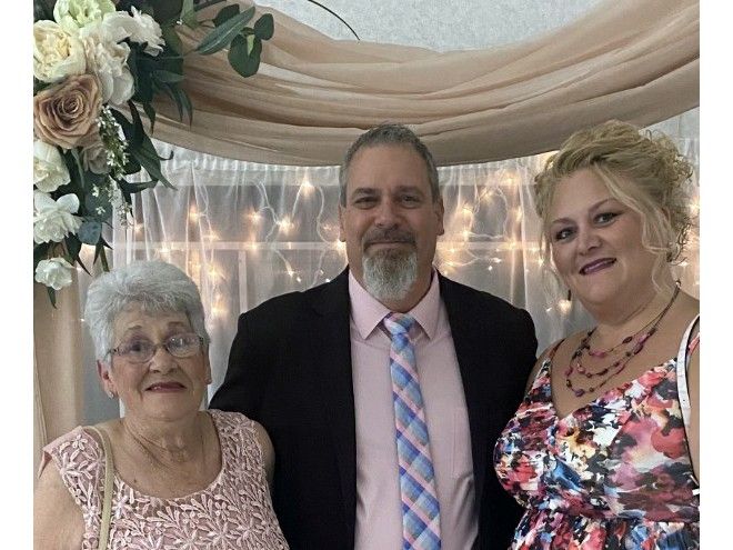 Local couple donates $25,000 to hospital foundation