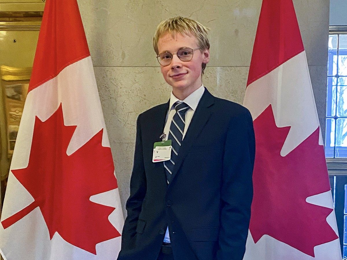 Change to Ontario Student Assistance Program has students worried about their education