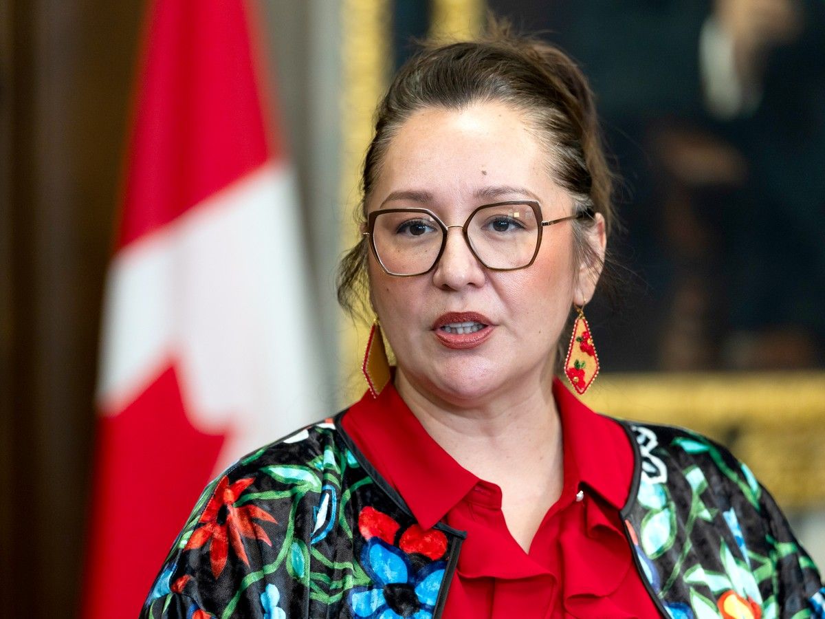 Minister tours Kashechewan water plant amid ongoing crisis