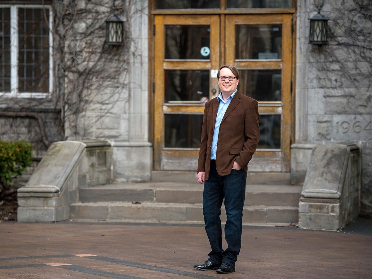 Queen's, B.C. university bid to build national supercomputer