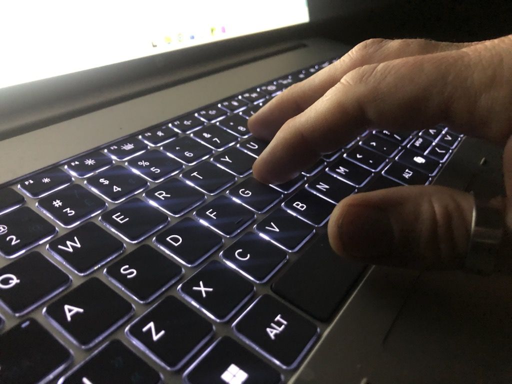 A broken peace part II: crimes online, rumors, reports, and solves