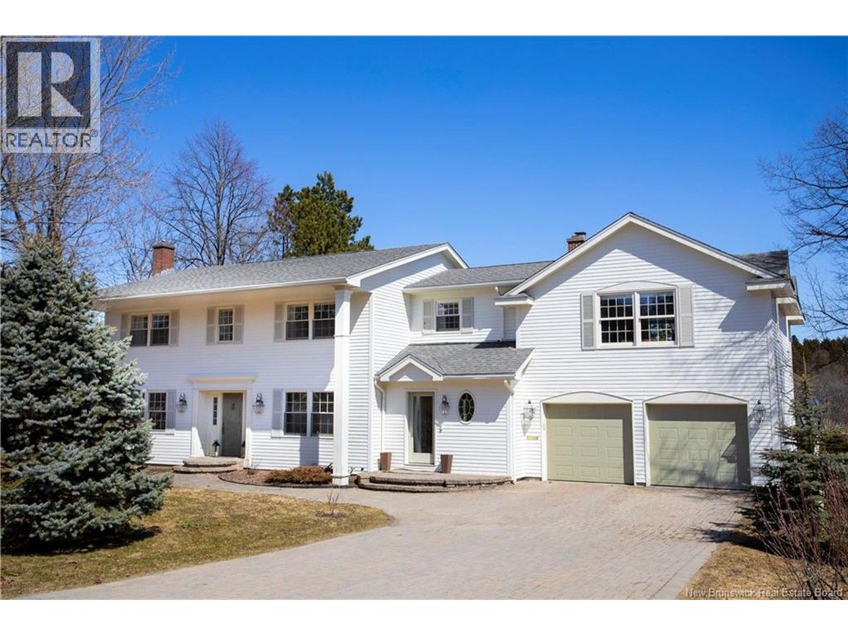 Dream Home: Waterfront house offers 3,600 square feet