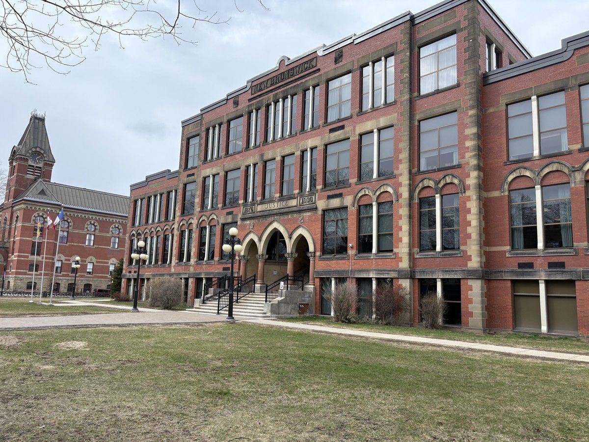 Man who spat at cop, deputies was undergoing 'significant mental health break,' lawyer says