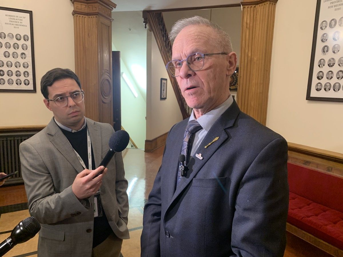 Second farmers' group will try to talk province out of vet cuts