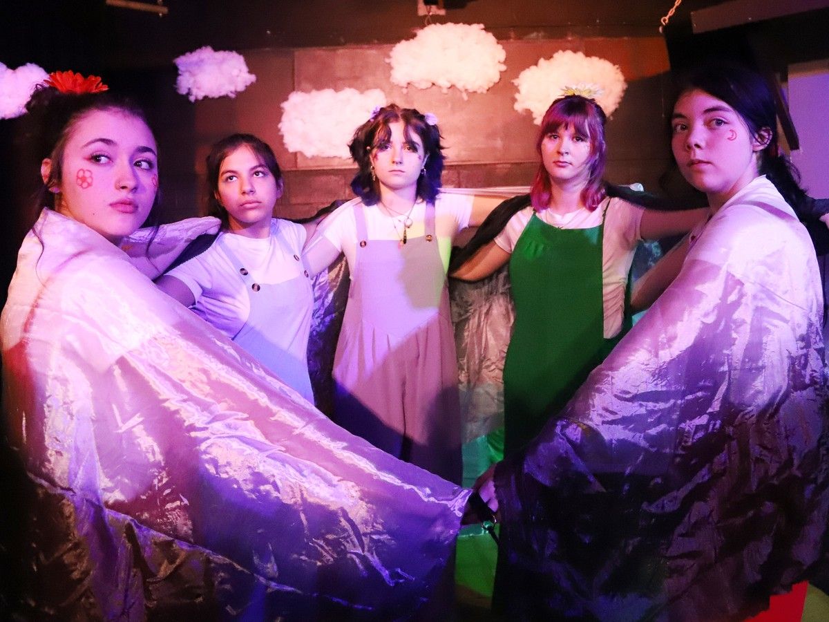 A&E briefs: Somewhere Over the Rainbow on stage; 2V+ in concert