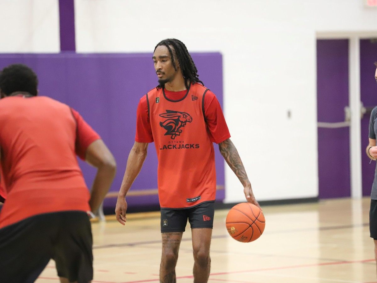Pro basketball team holds practice at TISS