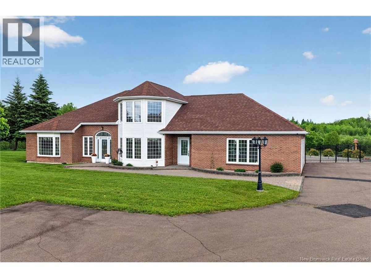 Home of the Week: Notre-Dame home includes pool, garages