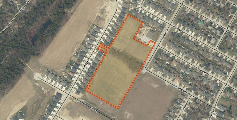 Town Council defers Bluewater affordable housing decision to clarify land donation