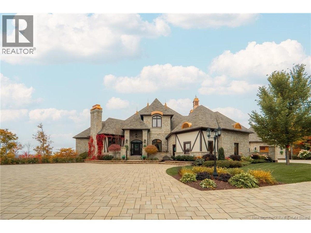 Dream Home: Luxury estate sits on 2.2-hectare lot