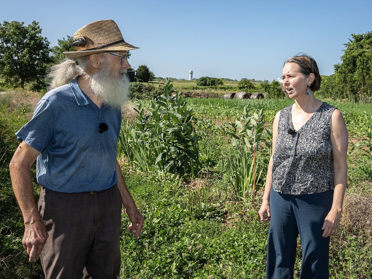 Green Party deputy leader hears farmer's concerns over airport boundary agreement