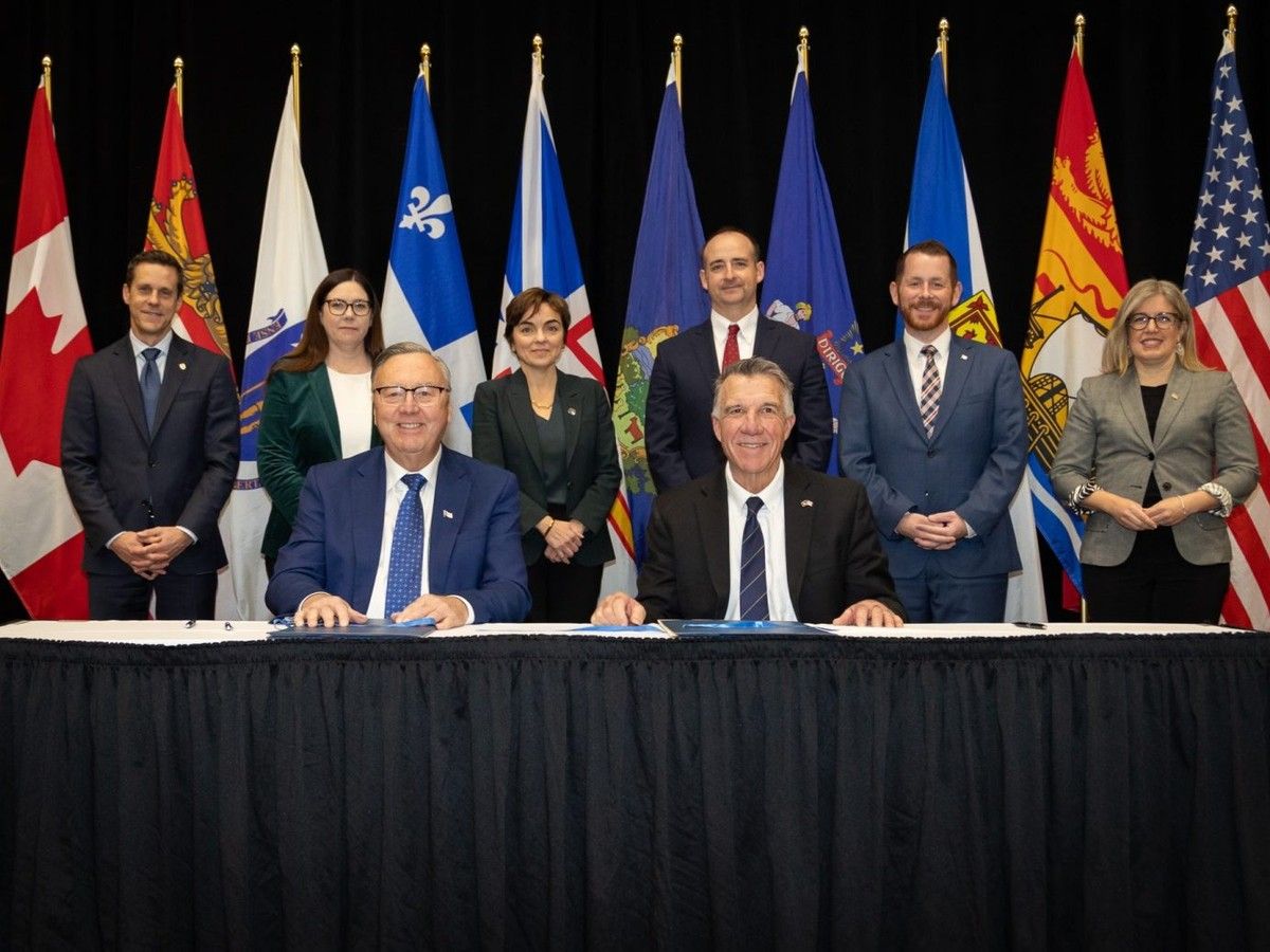 Just one governor, two premiers attend cross-border meeting