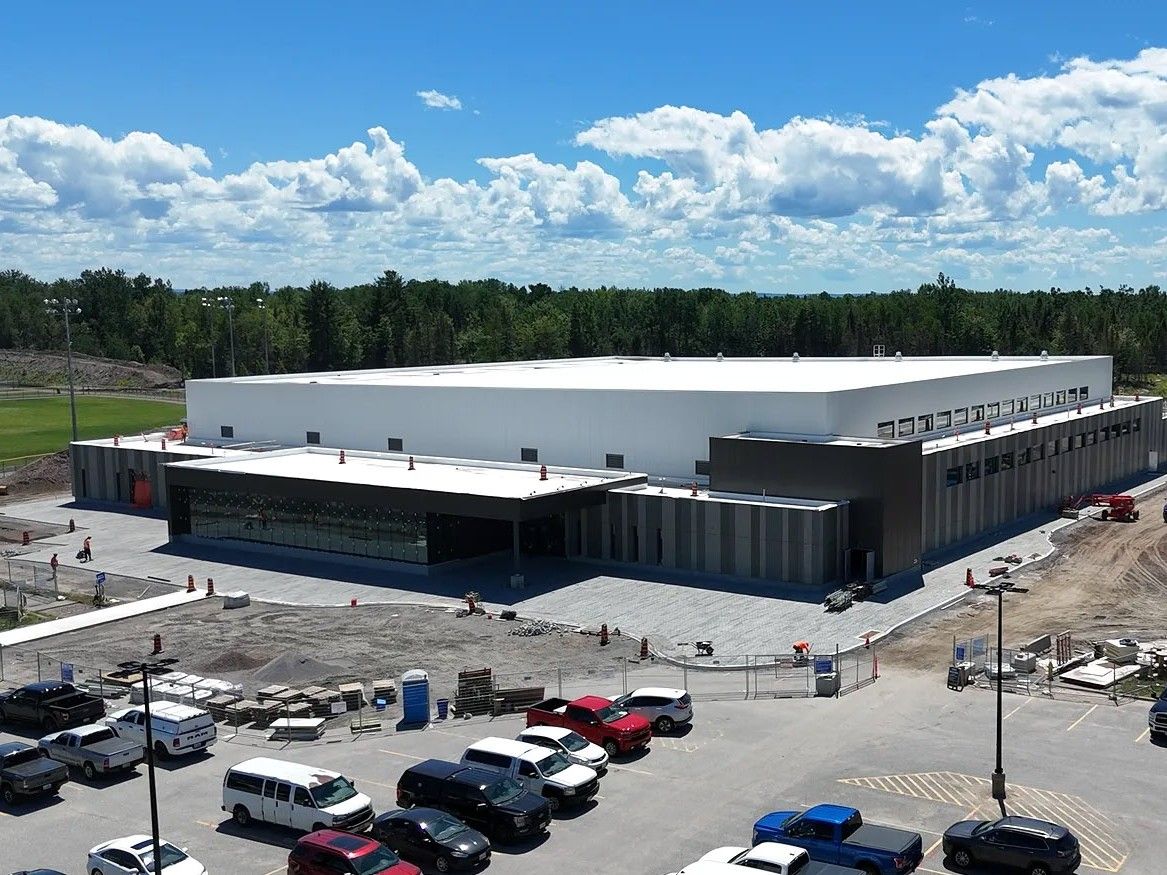 Ontario Hockey Federation rules mean no female dressing rooms at new arena