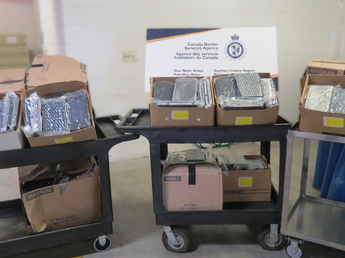 Nearly 400kg of cocaine seized at Blue Water Bridge: CBSA, RCMP