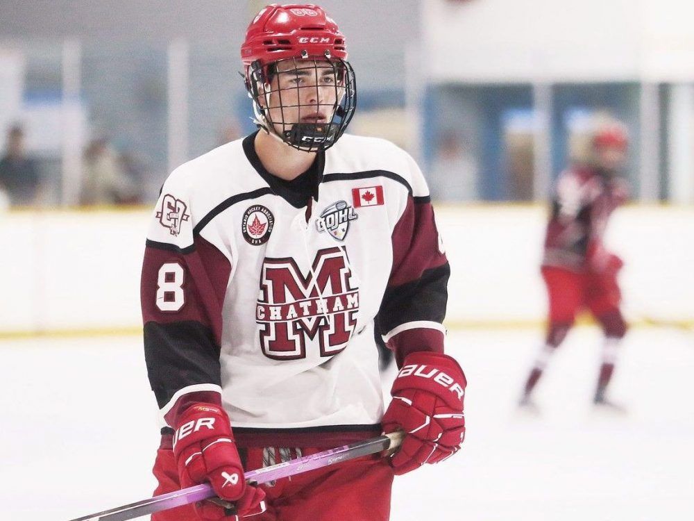 Brotherly love: Twins Emmett and Paxton Mather face off in Maroons' home opener