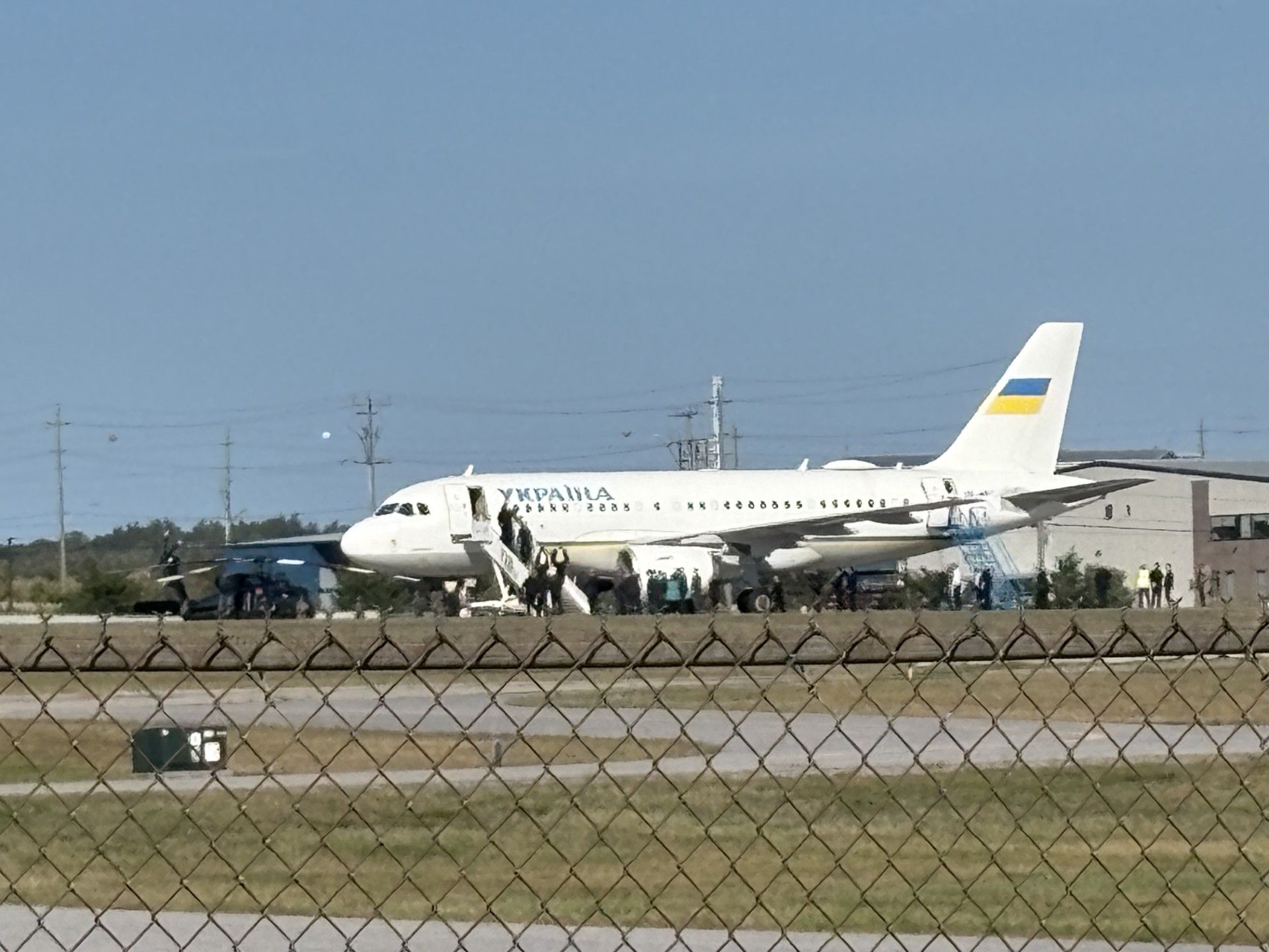President of Ukraine Volodymyr Zelenskyy lands in North Bay - PHOTOS
