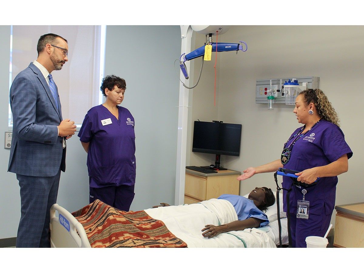 Indigenous 'living classroom' brings culturally informed education to learners in long-term care