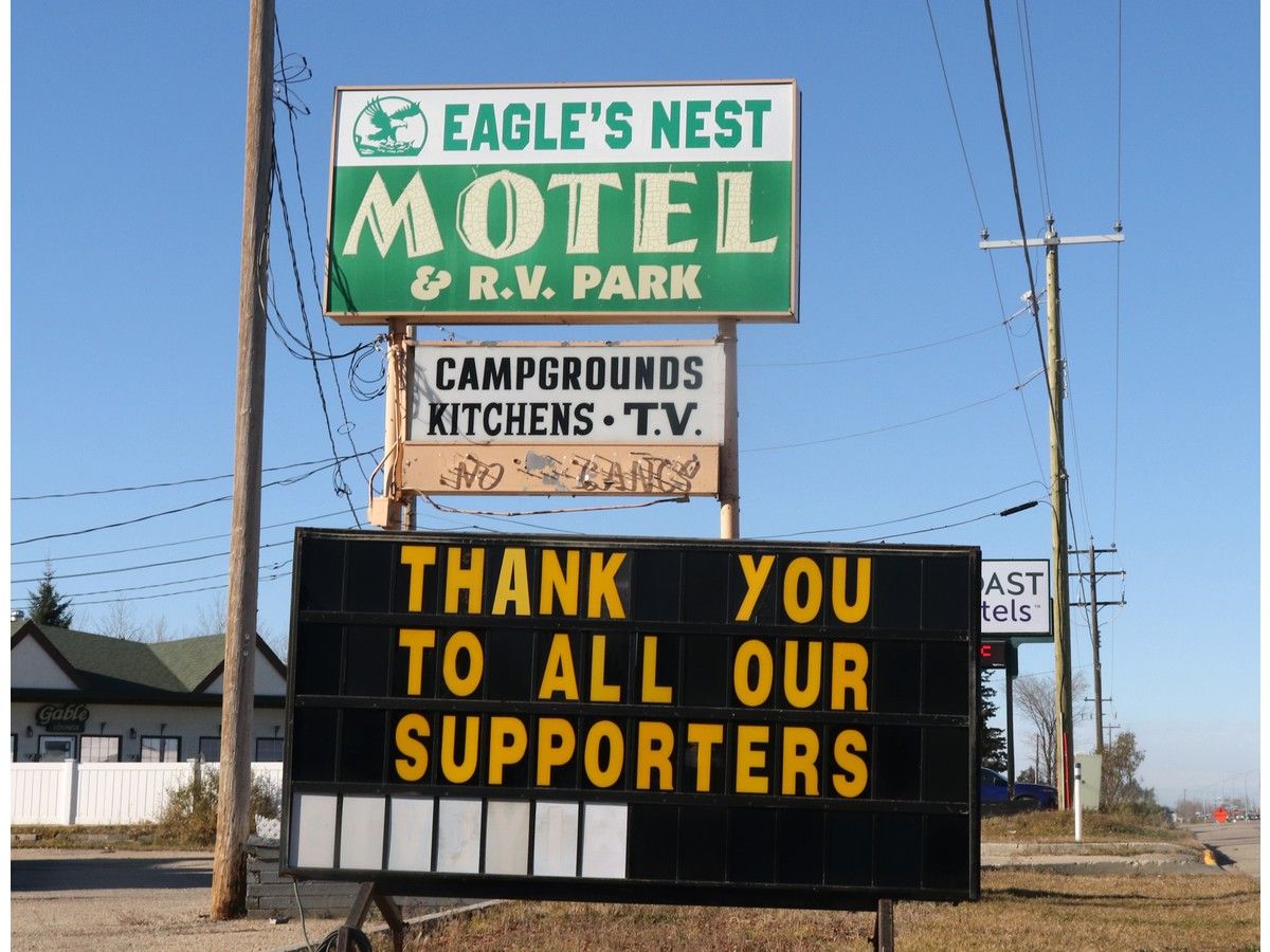 Eagle's Nest sign and thank you sign