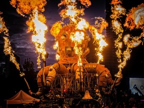 El Pulpo Mecanico is emblematic of Beakerhead's dedication to dramatic large-scale installations