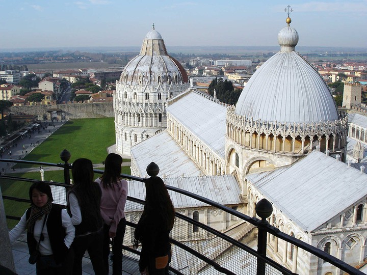  Climb the Leaning Tower’s 294 steps for a breathtaking view of Pisa’s cathedral and beyond.